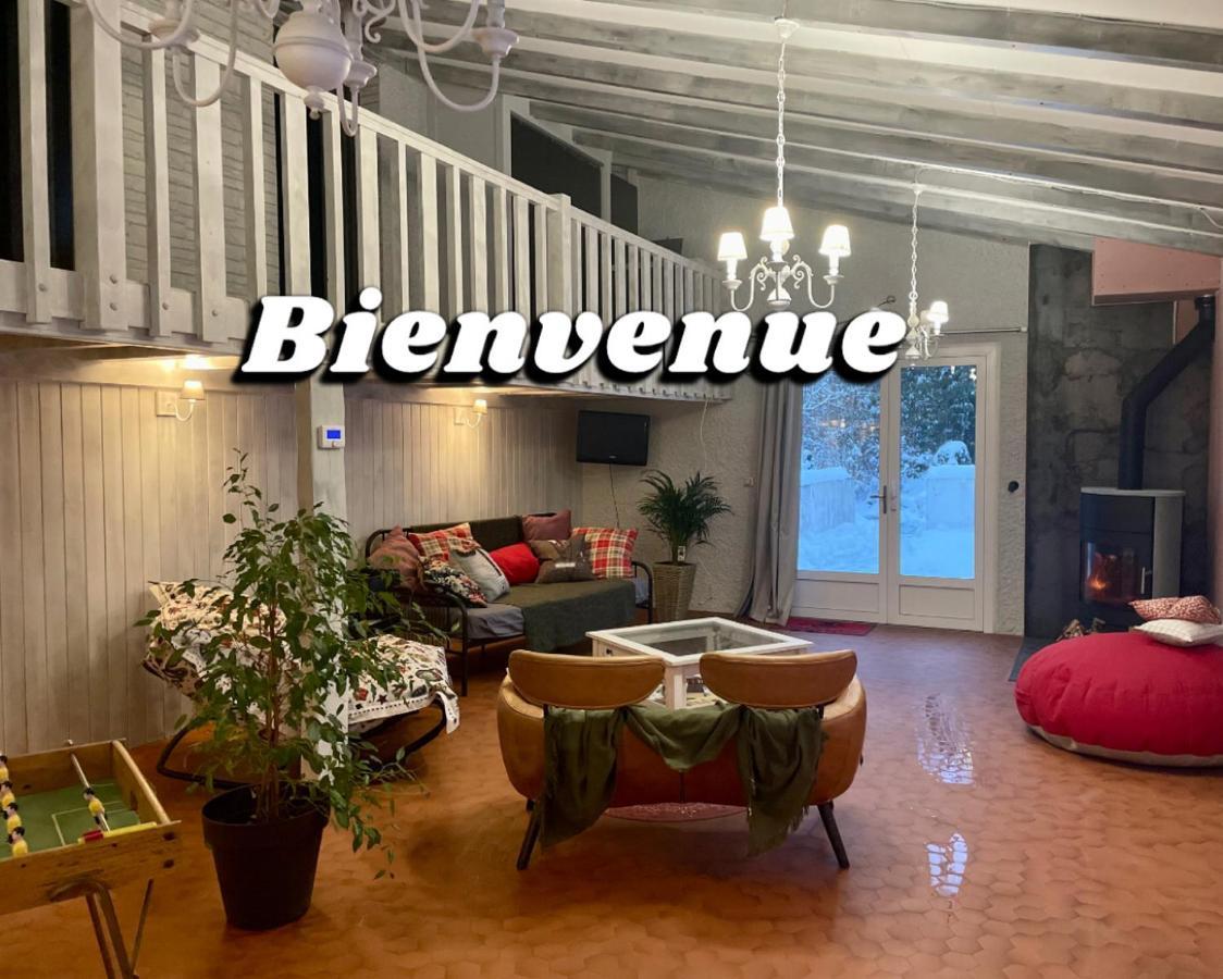 مبيت وإفطار Saint-Rémy-sur-Durolle Au Vieux Logis 63 المظهر الخارجي الصورة