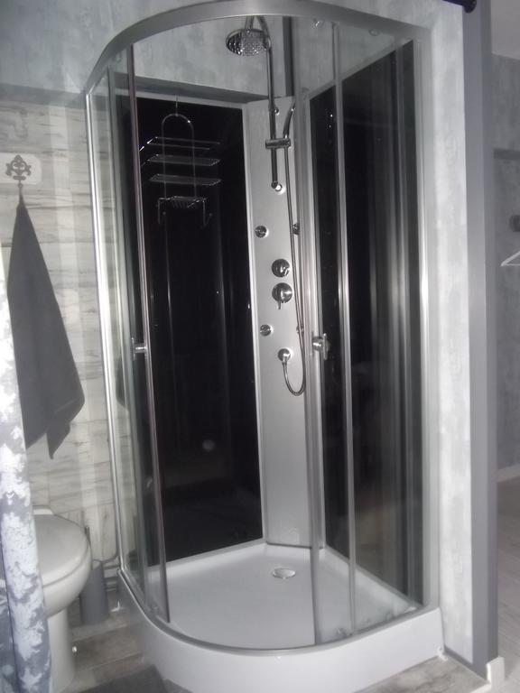 مبيت وإفطار Saint-Rémy-sur-Durolle Au Vieux Logis 63 المظهر الخارجي الصورة